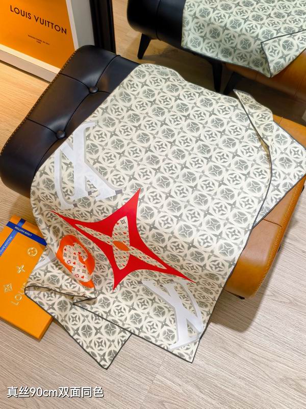 LV silk scarf 90X90cm E080330